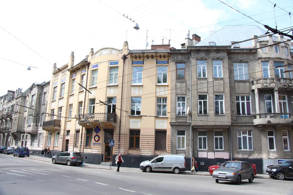 Apartment on Rustaveli Lviv Buitenkant foto